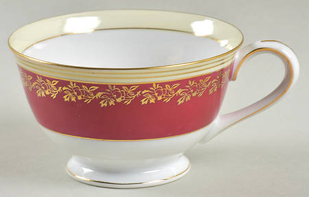 NGA1 Footed Cup