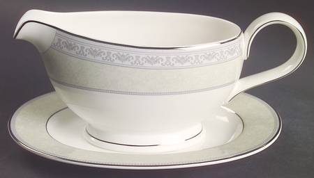 Sanderville Gravy Boat & Underplate (Relish/Butter)