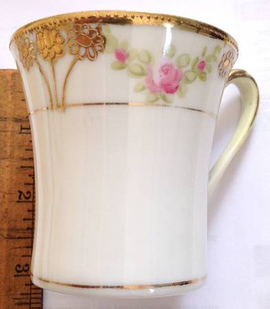 N1384 Chocolate Cup