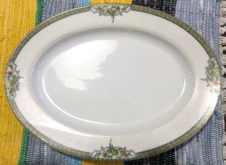 N1390 11" Oval Serving Platter