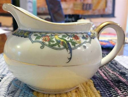 N1390 Creamer