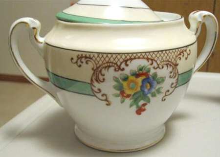 N1403 Sugar Bowl & Lid