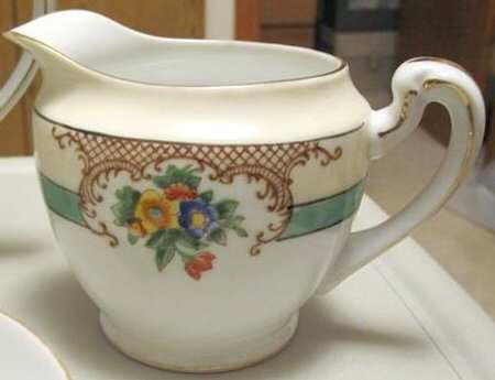 N1403 Creamer