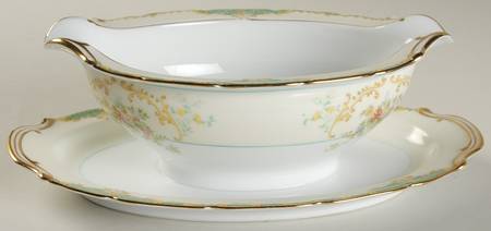 N1407 Gravy Boat with Attached Underplate