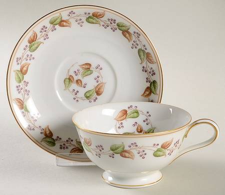 5115 Footed Cup & Saucer Set