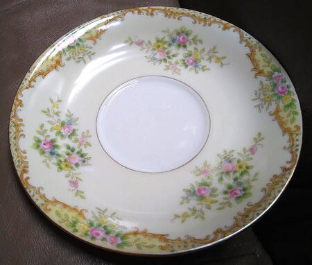 N1440 Saucer