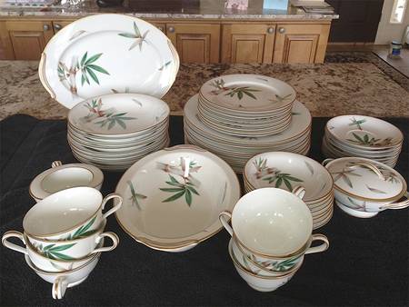 1560 10" Oval Vegetable Bowl
