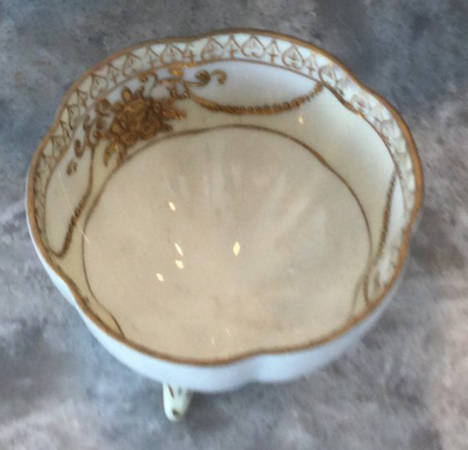 N1484 Small Footed Bowl
