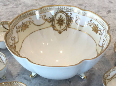 N1484 5" Footed Bowl