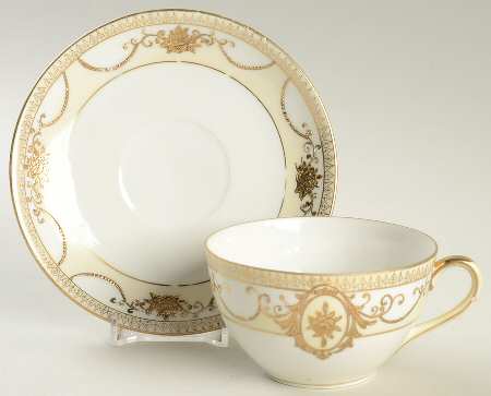 N1484 Flat Cup & Saucer Set