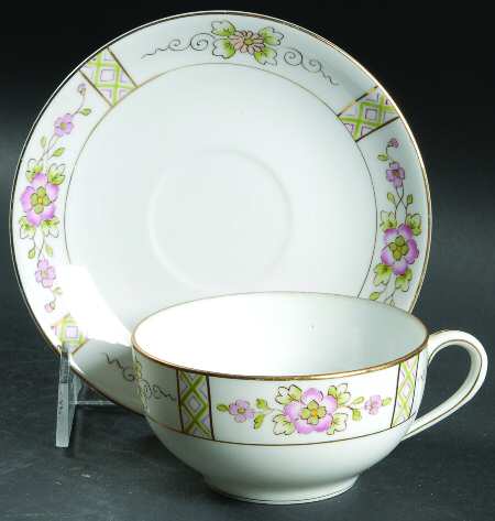 N1508 Flat Cup & Saucer Set