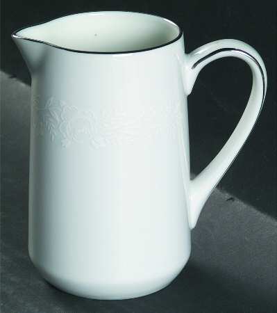 Reina (#6450) Creamer