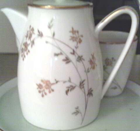 Florence (Rim) Teapot No Lid