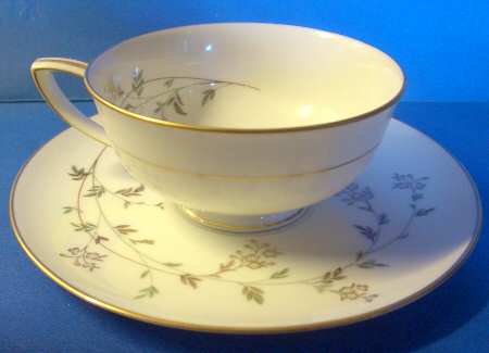 Florence (Rim) Footed Cup & Saucer Set