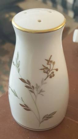 Florence (Rim) Salt Shaker