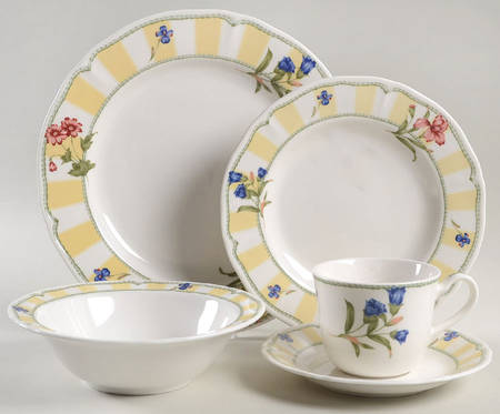 Summer Estate (Korea) 40 Piece Estate Set