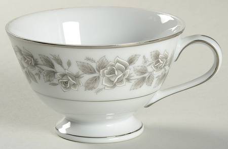 Rosalyn Footed Cup