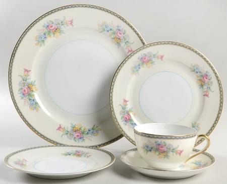 N1555 5 Piece Place Setting