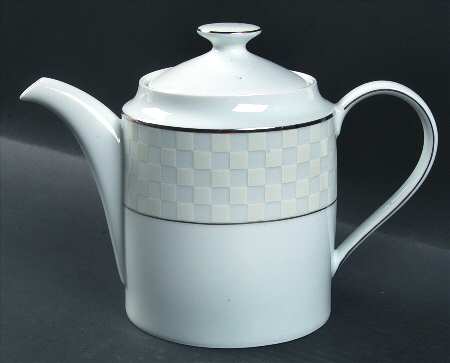 Cotillion Tea/Coffee Pot & Lid