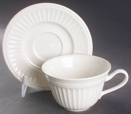 Palazzo White Flat Cup & Saucer Set