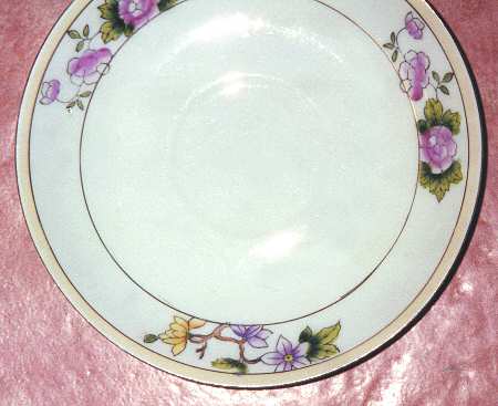 N4678 Saucer