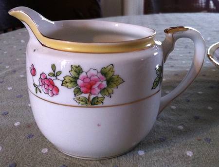 N4678 Creamer