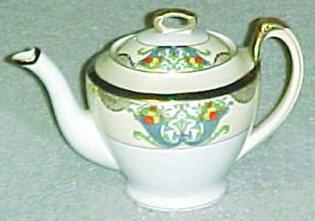N1574 Teapot & Lid