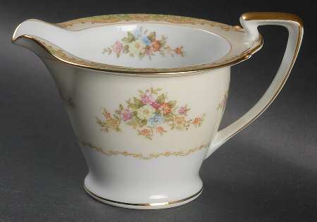 N1584 Creamer