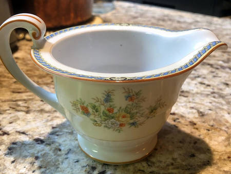 N1597 Creamer