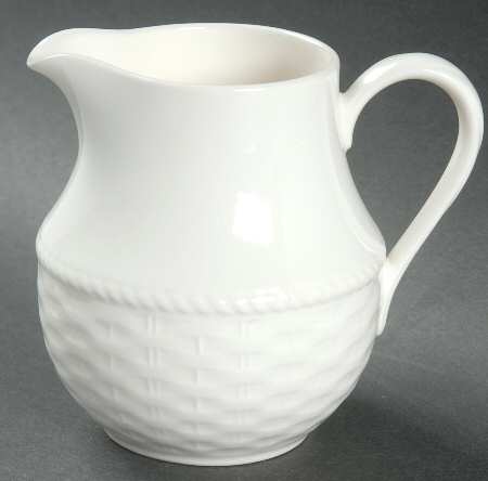 Wicker White Creamer