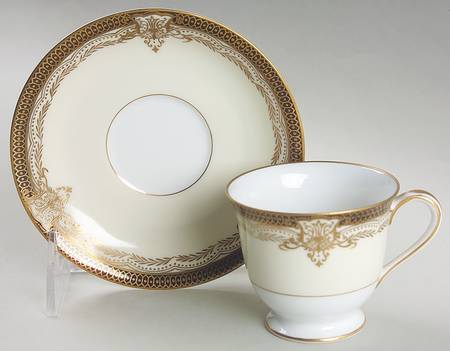 Valiere Footed Demitasse Cup & Saucer Set
