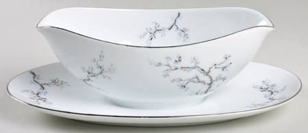 217 Gravy Boat with Attached Underplate
