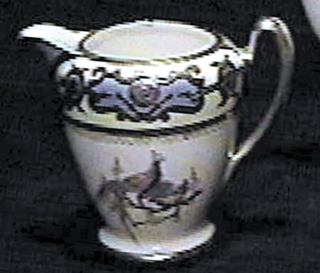 N1621 Creamer