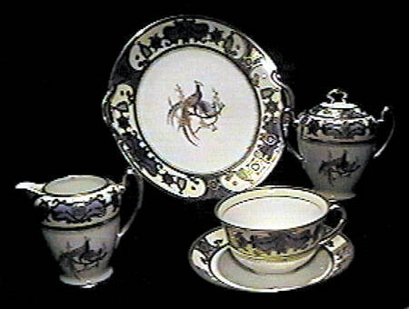 N1621 Handled Cake Plate