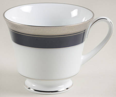 Crestwood Cobalt Platinum Footed Cup