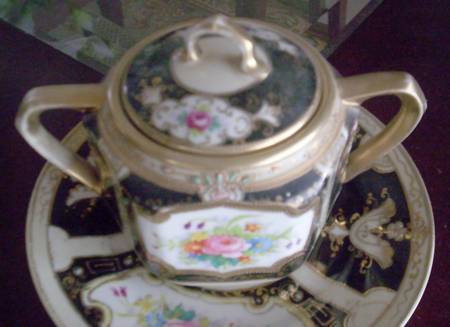 N1647 Sugar Bowl & Lid