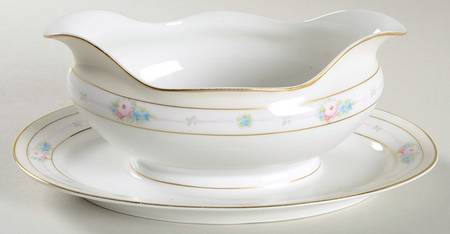 MEI208 Gravy Boat with Attached Underplate