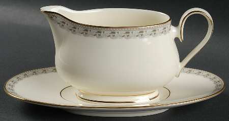 Ashfield Gravy Boat & Underplate (Relish/Butter)