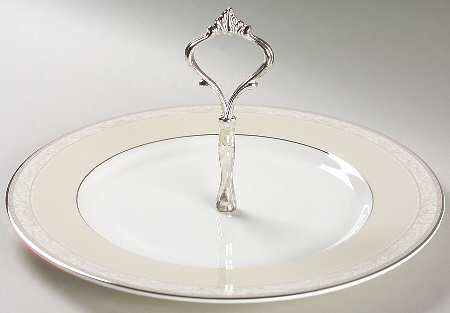 Manassa Round Serving Plate with Handle (DP)