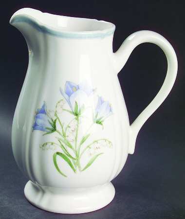 Summer Valley 64 Oz Pitcher