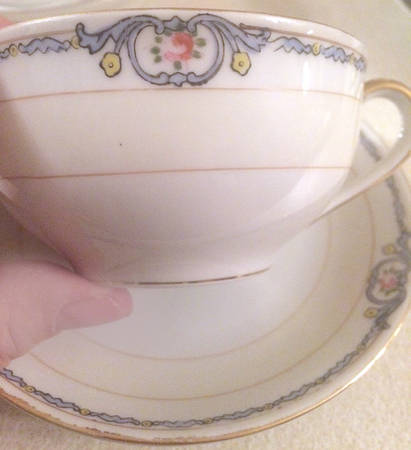 N1681 Flat Cup & Saucer Set