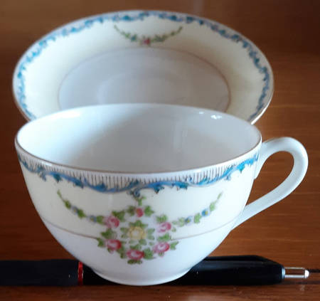 N1698 Flat Cup