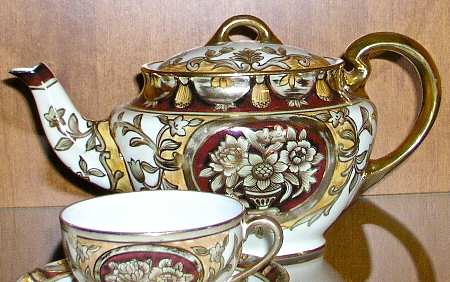 N1707 Teapot & Lid