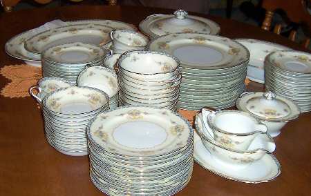 N1717 Sugar Bowl & Lid
