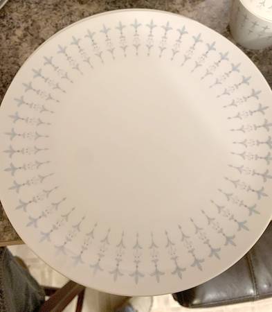 Minuet Dinner Plate