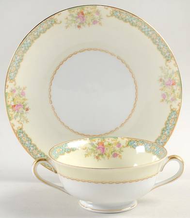 N1724 Footed Cream Soup Bowl & Saucer Set