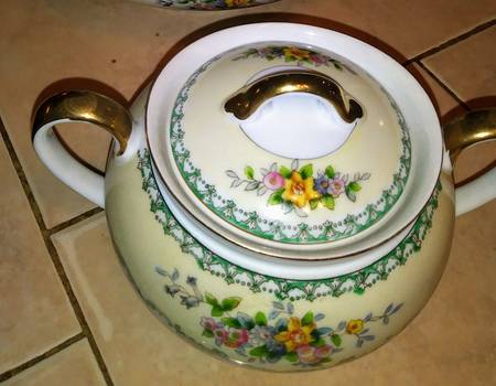 N1731 Sugar Bowl & Lid
