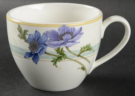 Jolie Fleur Flat Cup