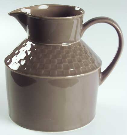 Check Mates Mocha 80 Oz Pitcher