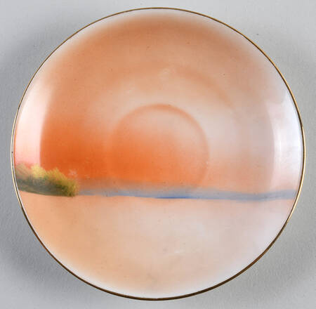 N1763 Saucer